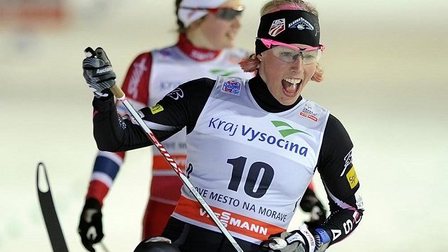 Rozjásaná vítězka sprintu žen v Novém Městě na Moravě - Američanka Kikkan Randallová. Rozjásaná vítězka sprintu žen v Novém Městě na Moravě - Američanka Kikkan Randallová.