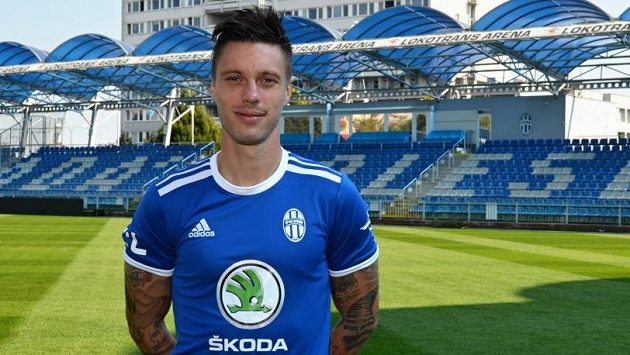 Václav Kadlec už je oficálně hráčem Mladé Boleslavi... Václav Kadlec už je oficálně hráčem Mladé Boleslavi...