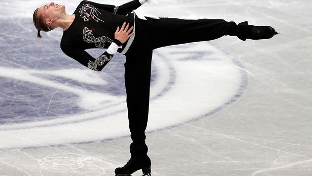Český krasobruslař Michal Březina při druhém startu v seriálu Grand Prix nenavázal na výkon z Kanadské brusle a v Japonsku mu po krátkém programu patří devátá příčka. Český krasobruslař Michal Březina při druhém startu v seriálu Grand Prix nenavázal na výkon z Kanadské brusle a v Japonsku mu po krátkém programu patří devátá příčka.