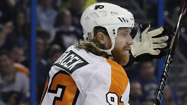 Útočník Philadelphie jakub Voráček se raduje z gólu proti Tampě. Útočník Philadelphie jakub Voráček se raduje z gólu proti Tampě.