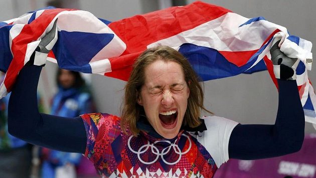 Britka Elizabeth Yarnoldová slaví v Soči zlatou olympijskou medaili ve skeletonu. Britka Elizabeth Yarnoldová slaví v Soči zlatou olympijskou medaili ve skeletonu.