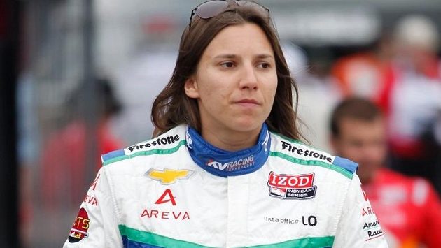 Švýcarská pilotka Simona de Silvestrová. Švýcarská pilotka Simona de Silvestrová.