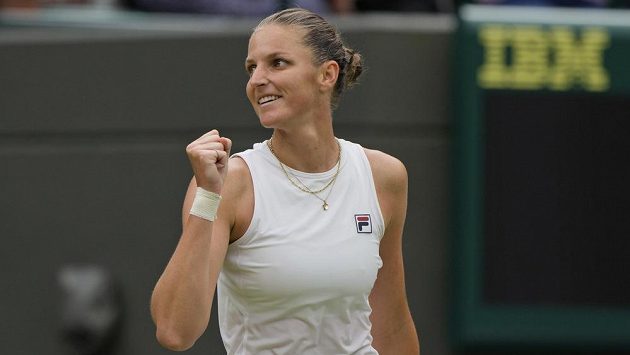 Karolína Plíšková slaví postup do semifinále Wimbledonu Karolína Plíšková slaví postup do semifinále Wimbledonu