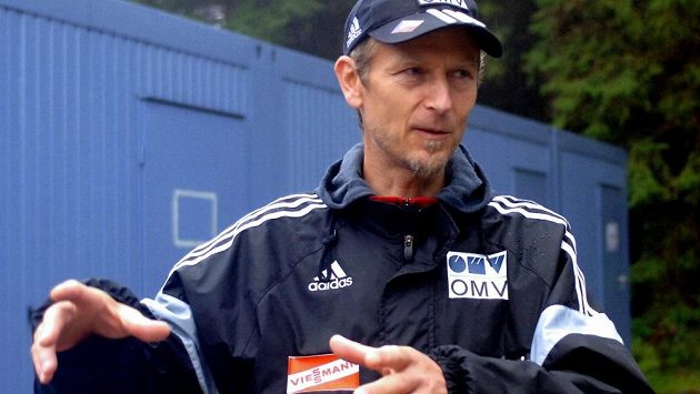 Richard Schallert povede v příští sezóně české skokany na lyžích. Richard Schallert povede v příští sezóně české skokany na lyžích.