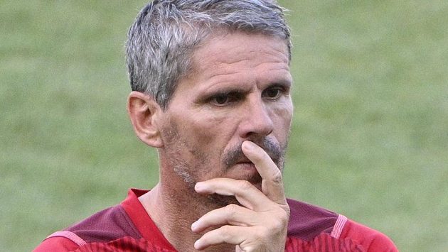 Trenér Rapidu Vídeň Dietmar Kühbauer během tréninku na Spartě. Trenér Rapidu Vídeň Dietmar Kühbauer během tréninku na Spartě.