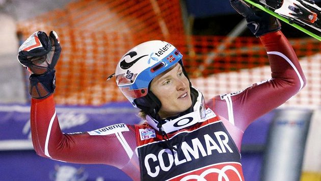 Nor Henrik Kristoffersen vyhrál slalom Světového poháru v Madonně di Campiglio. Nor Henrik Kristoffersen vyhrál slalom Světového poháru v Madonně di Campiglio.