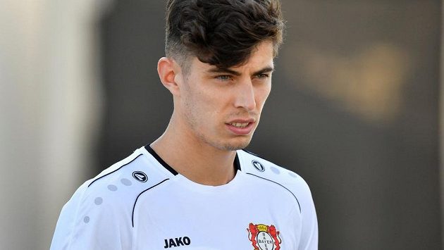 Kai Havertz opouští Bayer Leverkusen a míří do Chelsea. Kai Havertz opouští Bayer Leverkusen a míří do Chelsea.