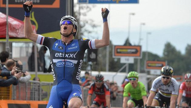 Zdeněk Štybara v cíli druhé etapy závodu Tirreno-Adriatico. Zdeněk Štybara v cíli druhé etapy závodu Tirreno-Adriatico.