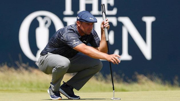 Americký golfista Bryson DeChambeau měl před odletem na olympijské hry pozitivní test na koronavirus. Americký golfista Bryson DeChambeau měl před odletem na olympijské hry pozitivní test na koronavirus.