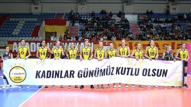 Volejbalistky Vakifbanku Istanbul dnes sehrají derby se svým největším rivalem. Volejbalistky Vakifbanku Istanbul dnes sehrají derby se svým největším rivalem.