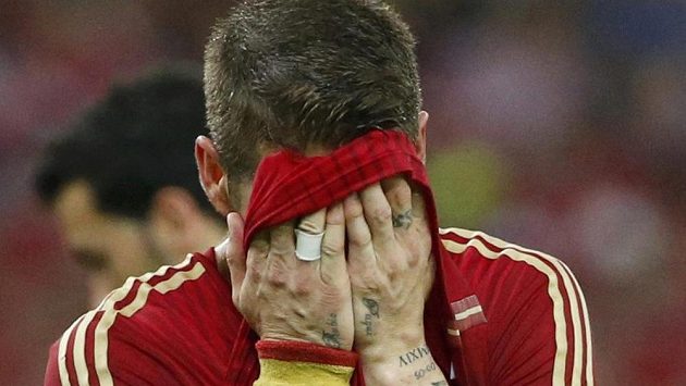 Rozčarovaný španělský zadák Sergio Ramos. Rozčarovaný španělský zadák Sergio Ramos.