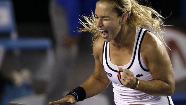 Radost Dominiky Cibulkové po výhře nad Viktorií Azarenkovou na Australian Open. Radost Dominiky Cibulkové po výhře nad Viktorií Azarenkovou na Australian Open.