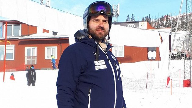 Bývalý kanadsko-český sjezdař Jan Hudec v dějišti mistrovství světa v alpském lyžování ve švédském Aare. Bývalý kanadsko-český sjezdař Jan Hudec v dějišti mistrovství světa v alpském lyžování ve švédském Aare.