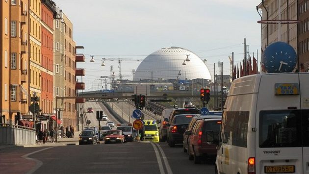 Hala Globen ve Stockholmu, kde by mohli bojovat o titul hokejisté. Hala Globen ve Stockholmu, kde by mohli bojovat o titul hokejisté.