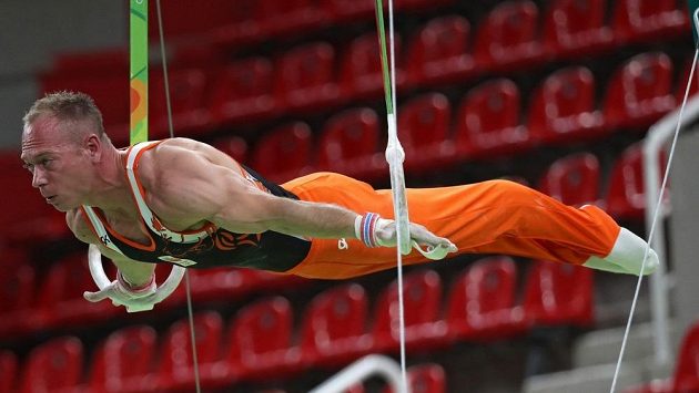 Pro nizozemského gymnastu Yuriho van Geldera olympiáda skončila. Pro nizozemského gymnastu Yuriho van Geldera olympiáda skončila.