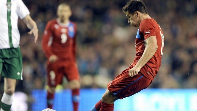 Milan Baroš střílí v Dublinu gól domácímu Irsku Milan Baroš střílí v Dublinu gól domácímu Irsku