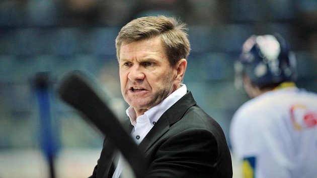 Trenér Rostislav Čada (na archivním snímku) skončil na střídačce Liberce. Trenér Rostislav Čada (na archivním snímku) skončil na střídačce Liberce.