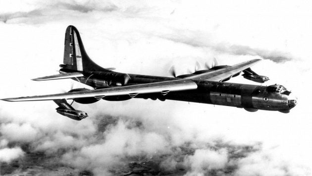 Orville Rogers je nejspíš jediný pilot B-36, který se dožil stovky. Orville Rogers je nejspíš jediný pilot B-36, který se dožil stovky.