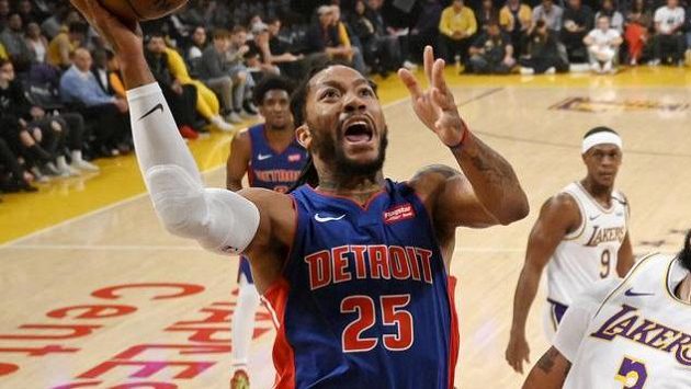 Detroitský rozehrávač Derrick Rose dostal od vedení NBA pokutu 25 000 dolarů Detroitský rozehrávač Derrick Rose dostal od vedení NBA pokutu 25 000 dolarů