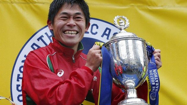 Juki Kawauči se umí i opravdově radovat. (Boston 2018) Juki Kawauči se umí i opravdově radovat. (Boston 2018)
