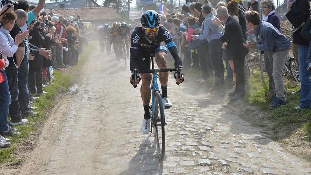Britský cyklista Bradley Wiggins. Britský cyklista Bradley Wiggins.
