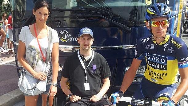 Michaela Kreuzigerová jako fanynka na Tour de France. Michaela Kreuzigerová jako fanynka na Tour de France.