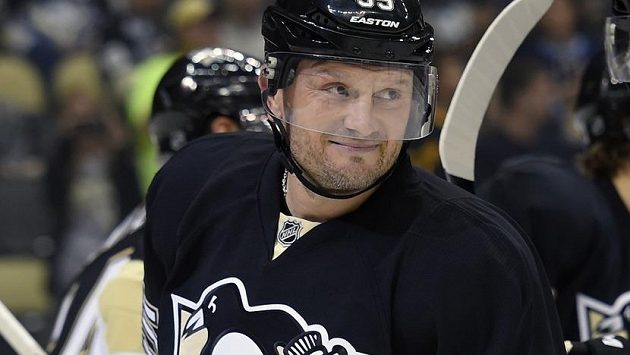 Sergej Gončar se loučí s hokejem. Na snímku v dresu Pittsburghu. Sergej Gončar se loučí s hokejem. Na snímku v dresu Pittsburghu.