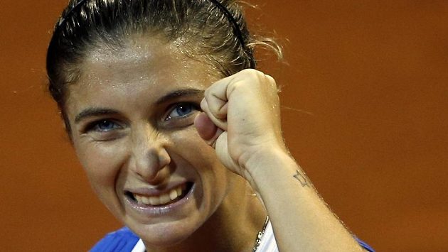 Italka Erraniová rozhodla ve finále Fed Cupu třetí výhrou o celkovém triumfu nad ruským týmem. Italka Erraniová rozhodla ve finále Fed Cupu třetí výhrou o celkovém triumfu nad ruským týmem.