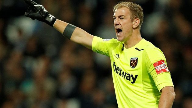Joe Hart slavil s West Hamem první čisté konto v sezóně. Kam ho šel oslavit? Joe Hart slavil s West Hamem první čisté konto v sezóně. Kam ho šel oslavit?