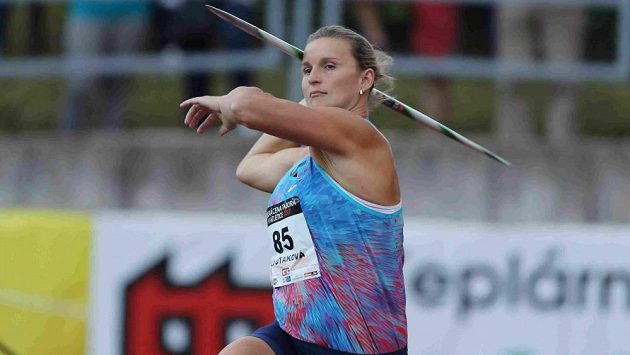 Barbora Špotáková při generálce na londýnské mistrovství světa v Táboře. Barbora Špotáková při generálce na londýnské mistrovství světa v Táboře.