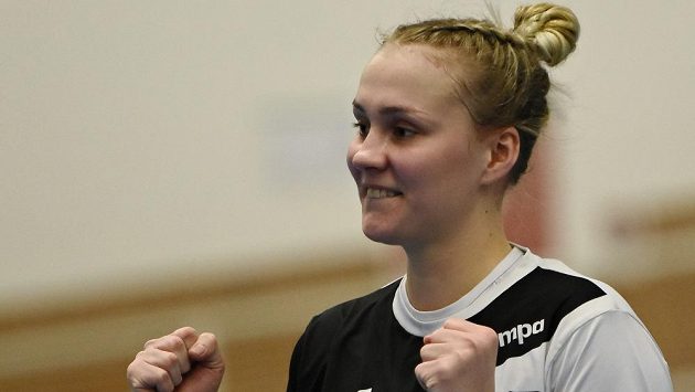 Řezáčová se dirige vers le championnat, mais elle ne s’adresse pas à son père à Pilsen
