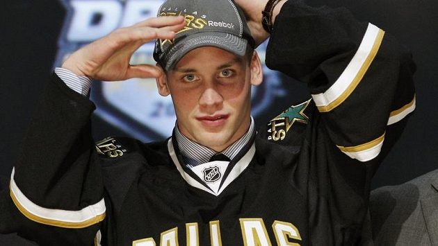 Útočník Radek Faksa podepsal tříletou nováčkovskou smlouvu s Dallasem Útočník Radek Faksa podepsal tříletou nováčkovskou smlouvu s Dallasem