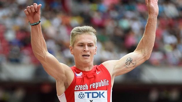 Český dálkař Radek Juška během jednoho ze svých pokusů v kvalifikaci mistrovství světa v Pekingu. Český dálkař Radek Juška během jednoho ze svých pokusů v kvalifikaci mistrovství světa v Pekingu.