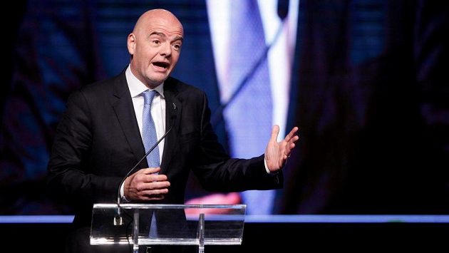 Předseda FIFA Gianni Infantino na kongresu v Buenos Aires. Předseda FIFA Gianni Infantino na kongresu v Buenos Aires.