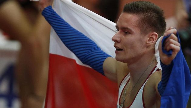 S českou vlajkou slavil čtvrtkař Pavel Maslák na HME v Bělehradě další triumf. S českou vlajkou slavil čtvrtkař Pavel Maslák na HME v Bělehradě další triumf.