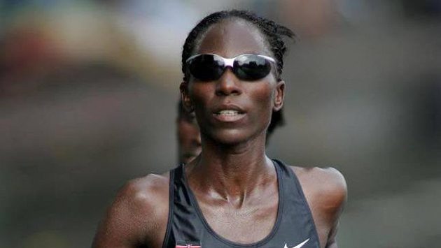 Catherine Nderebaová zažila před pár dny nepříjemné chvíle, byla v Keni okradena. Catherine Nderebaová zažila před pár dny nepříjemné chvíle, byla v Keni okradena.