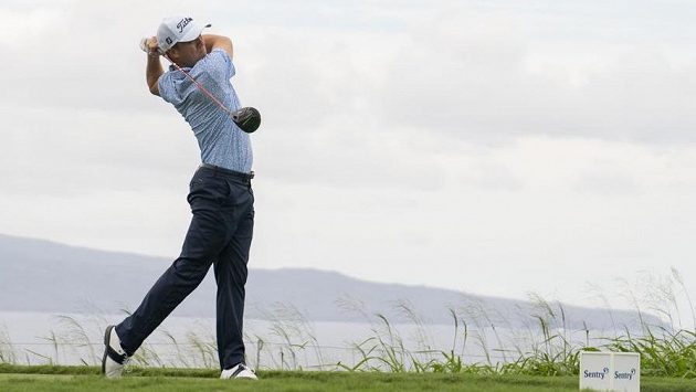 Americký golfista Justin Thomas během turnaje na Havaji. Americký golfista Justin Thomas během turnaje na Havaji.