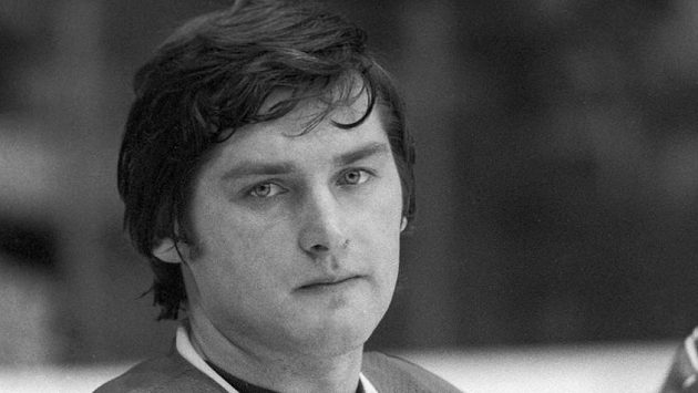 Trojnásobný mistr světa a olympijský vítěz z roku 1988, hokejový brankář Sergej Mylnikov, zemřel ve věku 58 let. Trojnásobný mistr světa a olympijský vítěz z roku 1988, hokejový brankář Sergej Mylnikov, zemřel ve věku 58 let.