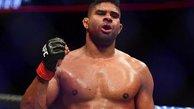 Alistair Overeem porazil Walta Harrise a vydělal nejvíce ze všech zápasníků na posledním galavečeru UFC. Alistair Overeem porazil Walta Harrise a vydělal nejvíce ze všech zápasníků na posledním galavečeru UFC.