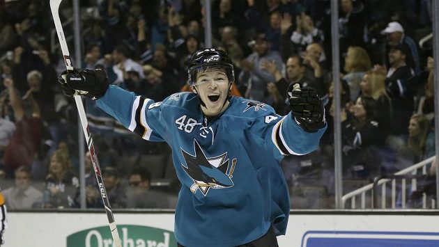 Tomáš Hertl jásá, Rangers položil čtyřmi góly. Tomáš Hertl jásá, Rangers položil čtyřmi góly.