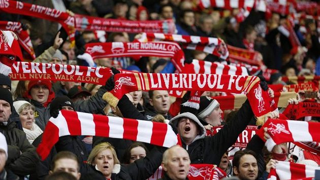 Fanoušci Liverpoolu po protestech dosáhli svého - ceny vstupenek se nezvýší. Fanoušci Liverpoolu po protestech dosáhli svého - ceny vstupenek se nezvýší.