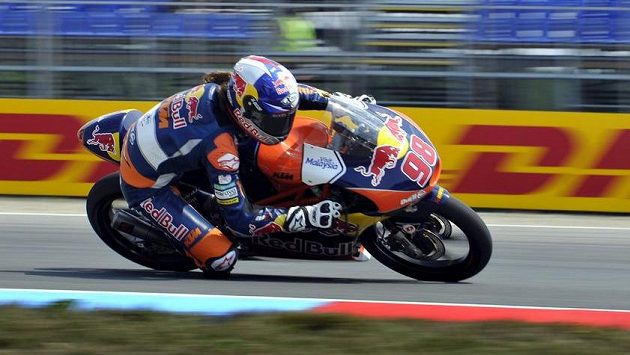 Karel Hanika při pátečním volném tréninku na brněnskou GP. Karel Hanika při pátečním volném tréninku na brněnskou GP.