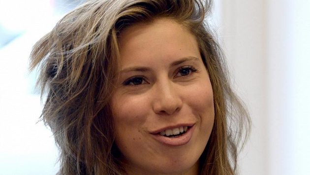 Eva Samková má v sezóně o jednu soupeřku méně. Eva Samková má v sezóně o jednu soupeřku méně.