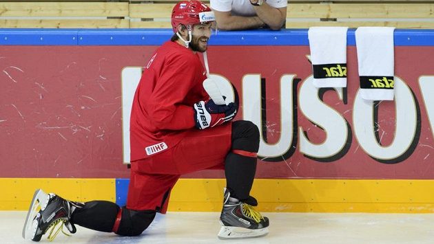 Útočník Alexandr Ovečkin na tréninku v Praze. Útočník Alexandr Ovečkin na tréninku v Praze.