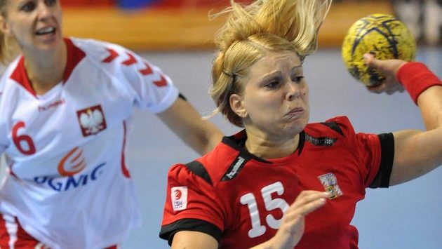 Michaela Hrbková z ČR (vpravo) a Karolina Siódmiaková z Polska. Michaela Hrbková z ČR (vpravo) a Karolina Siódmiaková z Polska.
