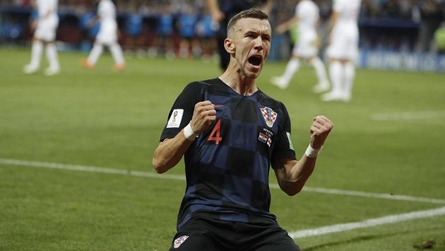Gólová oslava v podání Ivana Perišiče. Gólová oslava v podání Ivana Perišiče.