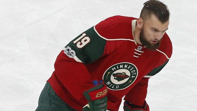 Nová akvizice Minnesoty Martin Hanzal při rozbruslení před zápasem proti Los Angeles. Nová akvizice Minnesoty Martin Hanzal při rozbruslení před zápasem proti Los Angeles.