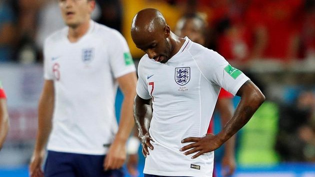 Anglický reprezentant Fabian Delph během utkání s Belgií. Anglický reprezentant Fabian Delph během utkání s Belgií.