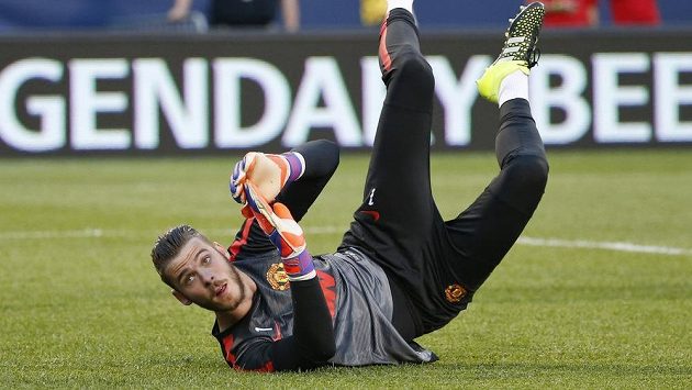 Brankář David de Gea se zatím přestupu do Realu nedočkal. Brankář David de Gea se zatím přestupu do Realu nedočkal.