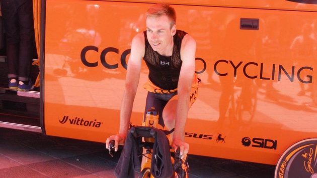 Jan Hirt před časovkou na Giro d´Italia. Jan Hirt před časovkou na Giro d´Italia.